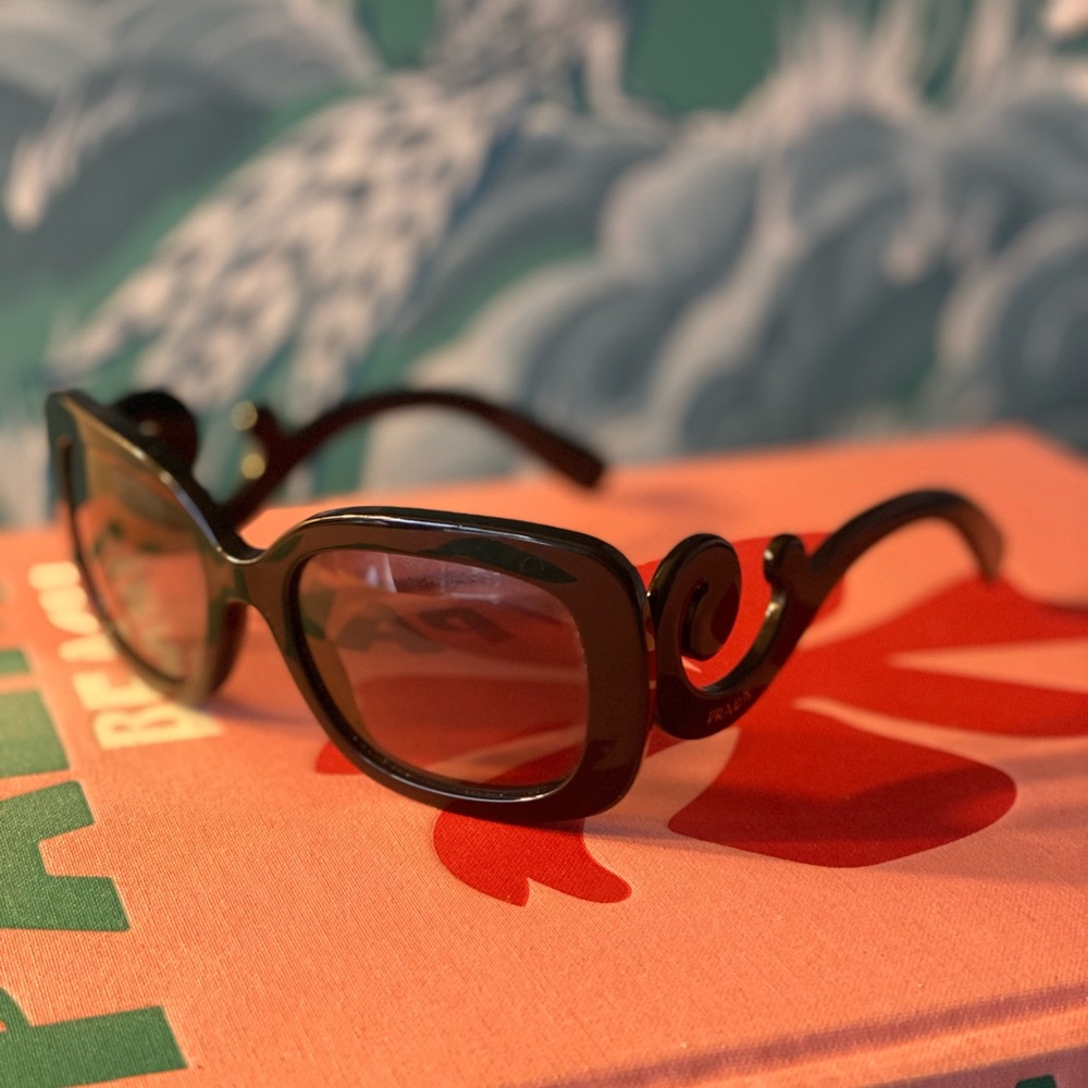 Prada sunglasses black PR 27OS MINIMAL BAROQUE